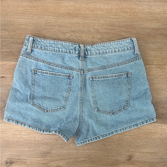 Forever 21 Denim Jean Shorts - Picture 4 of 4